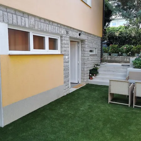Apartment Elena