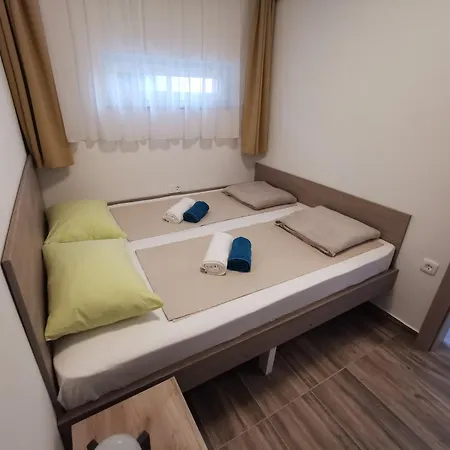 Apartment Elena