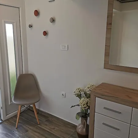 Apartment Elena *